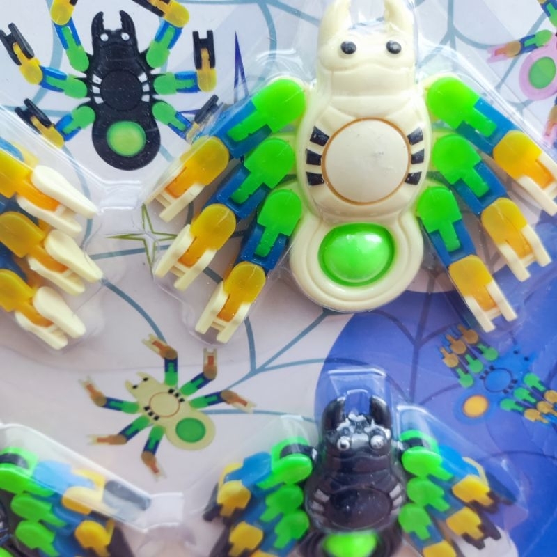 Vỉ 15 spinner hình nhện con có dạ quang