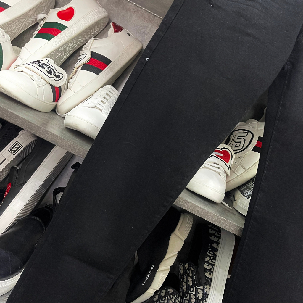 Quần jean bò nam Dsq2 đen trơn in chữ ICON trắng ngang đùi dáng slimfit đơn giản