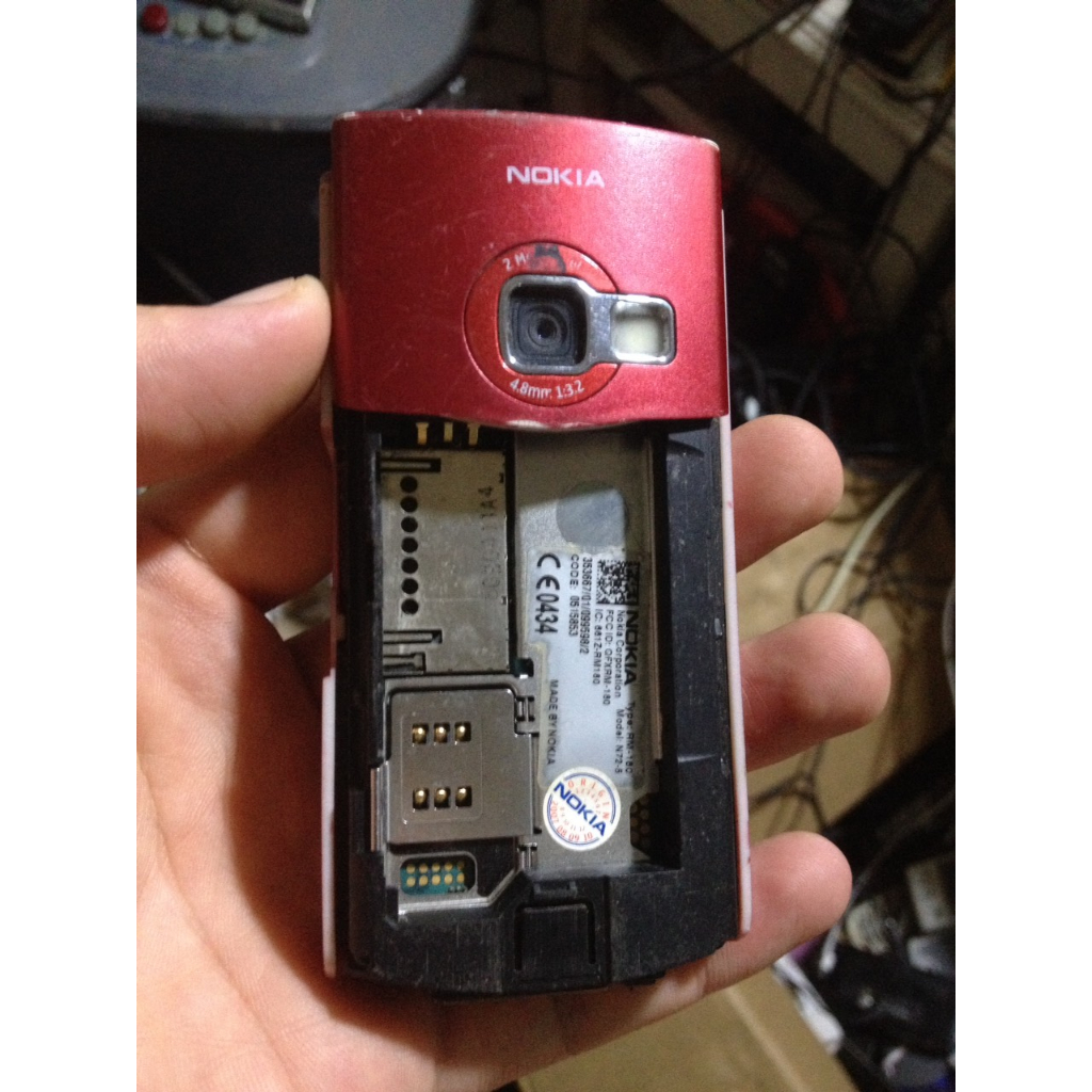 Xác NOKIA N72 trùng imei, lên màn già, sjm sóng căng, 2 loa còn tốt, không rè, rung mạnh, không tét thêm, không nắp