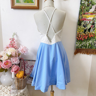 Đầm dây ren dáng xoè