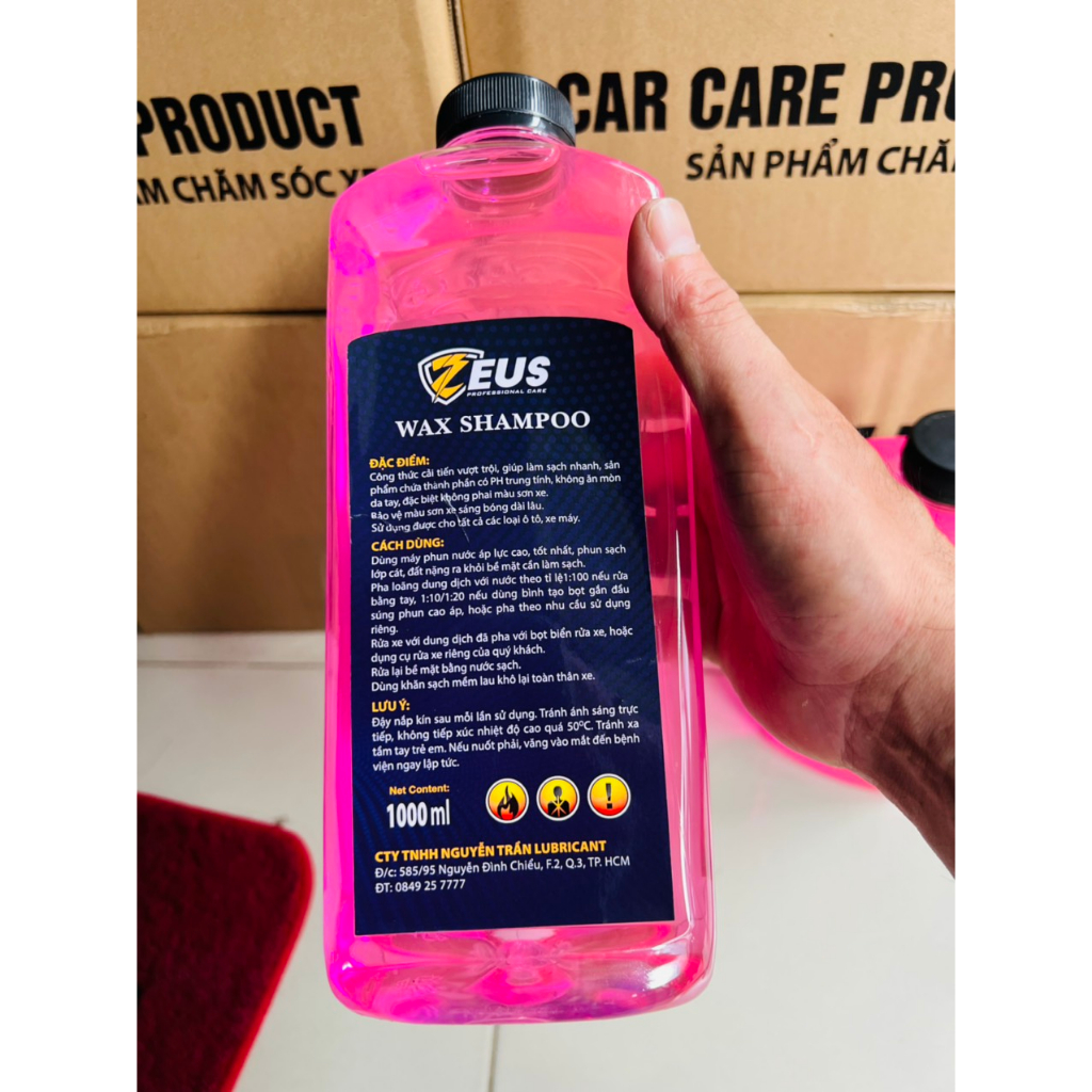 Xà bông rửa xe Zeus Wax Shampoo 1 Lít và bao tay rửa xe 2 mặt