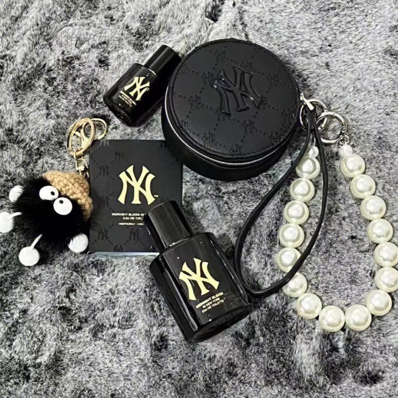 𝗧𝘂́𝗶 𝗣𝗼𝘂𝗰𝗵 𝗠𝗟𝗕 𝗰𝗮̂̀𝗺 𝘁𝗮𝘆 𝗺𝗶𝗻𝗶 𝘀𝗶𝗲̂𝘂 𝘅𝗶𝗻𝗵