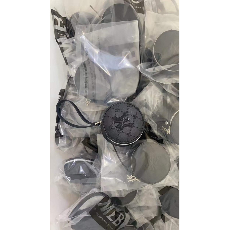 𝗧𝘂́𝗶 𝗣𝗼𝘂𝗰𝗵 𝗠𝗟𝗕 𝗰𝗮̂̀𝗺 𝘁𝗮𝘆 𝗺𝗶𝗻𝗶 𝘀𝗶𝗲̂𝘂 𝘅𝗶𝗻𝗵