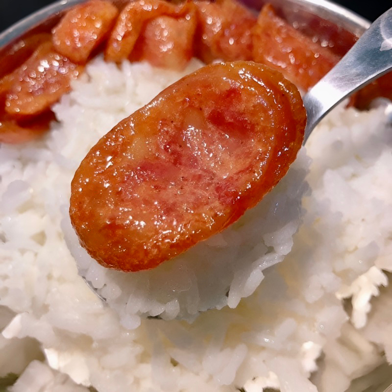 Lạp xưởng heo đỏ Chaosua Thái lan 900gr