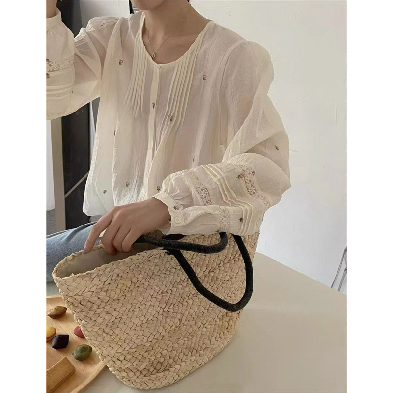 Sơ mi thêu hoa tuylip 🌸