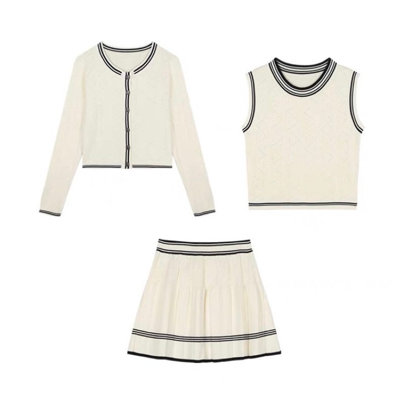 Set len ba món gồm áo tank top chân váy và áo khoác len cardigan