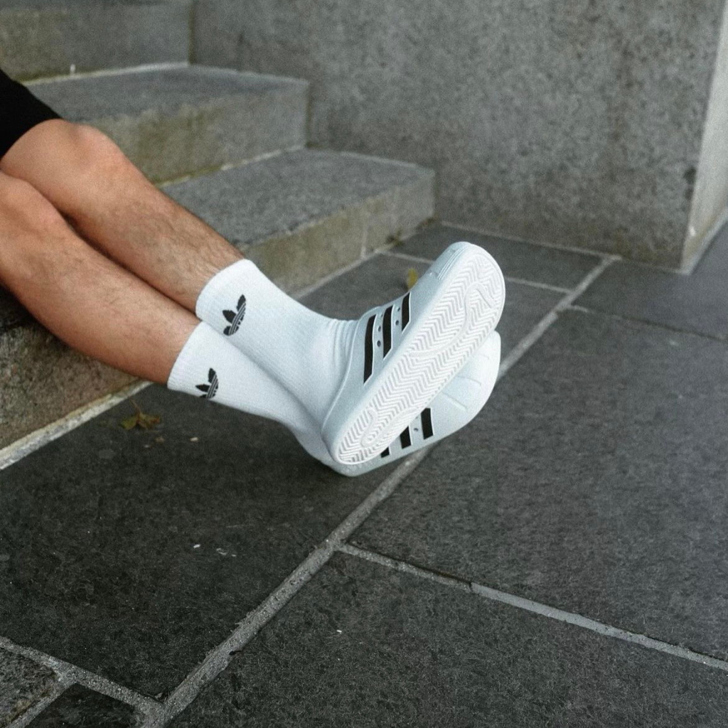 Dép chính hãng Adilette Clog đúc nguyên khối không thấm nước