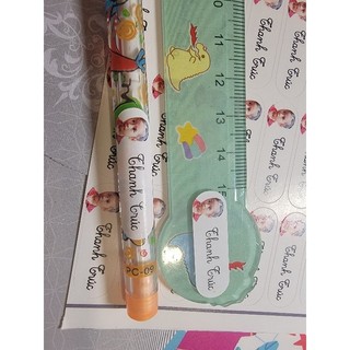 149 sticker in hình ảnh và tên bé