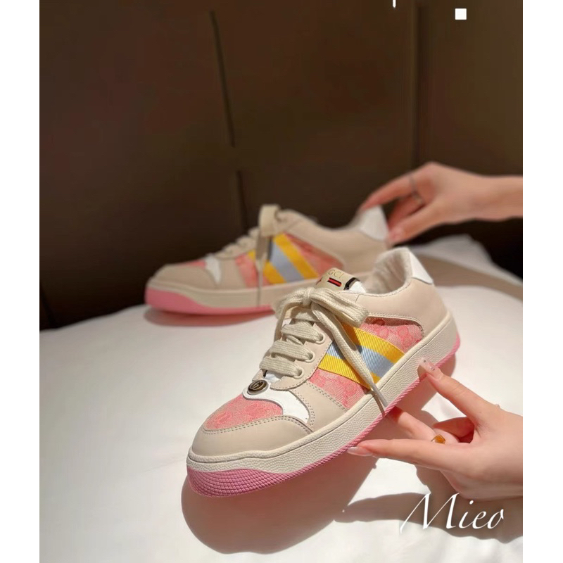 Giày thể thao Gu cc! màu hường siêu xinh đang hot nhất hiện nay