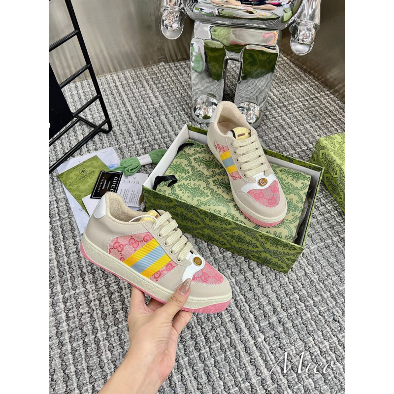 Giày thể thao Gu cc! màu hường siêu xinh đang hot nhất hiện nay