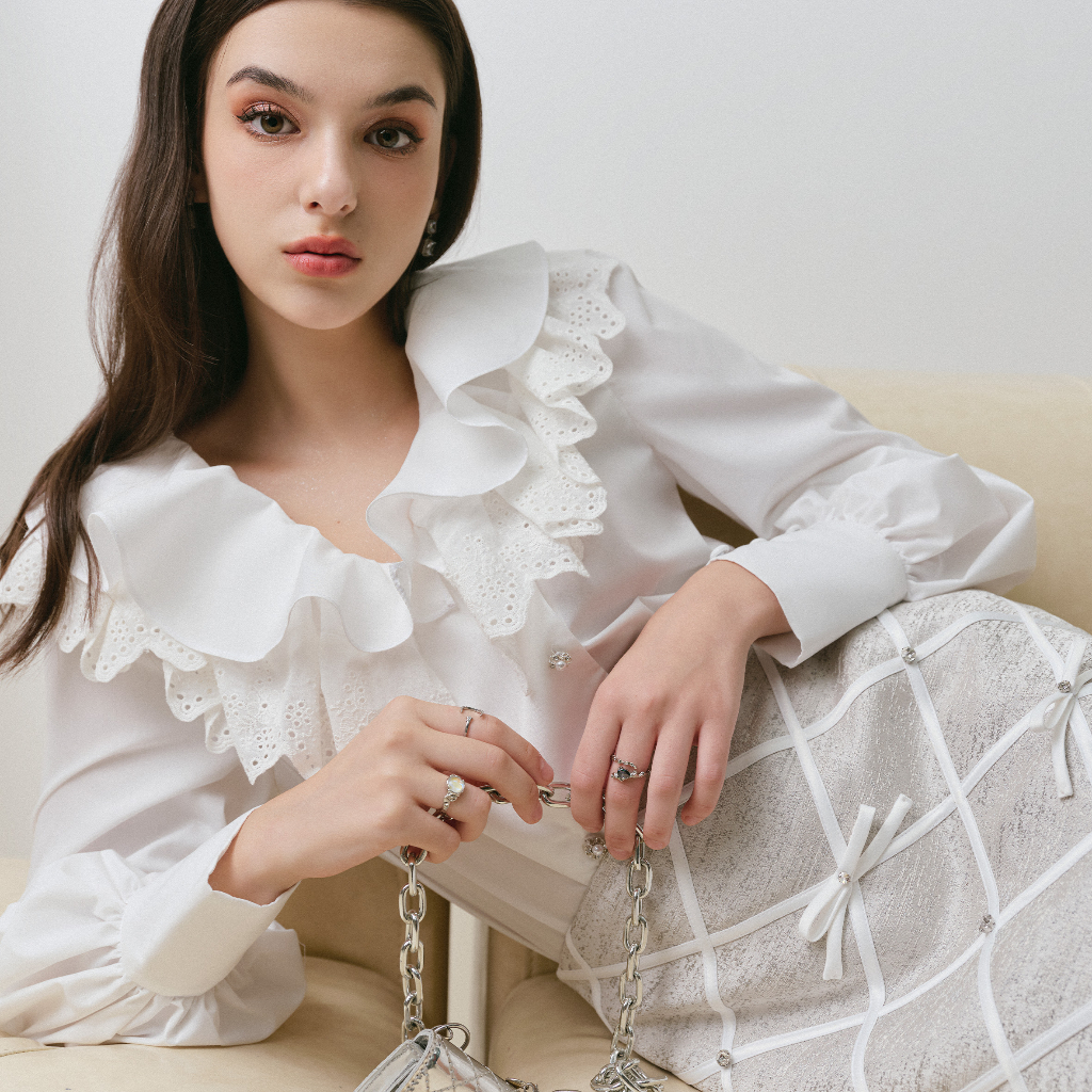 DARLING.ISM - Áo kiểu nữ tay dài cổ phối ren Evie Shirt vải cotton