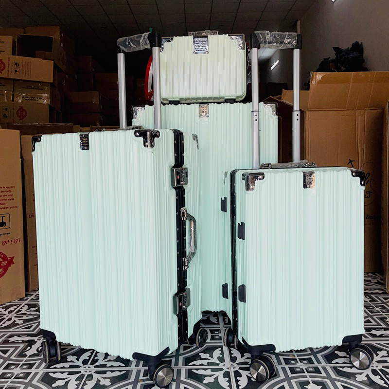 Vali Khung Nhôm Cao Cấp Size 20/24/ giá rẻ Bịt 4 Góc Chống Va Đập Bảo Hành 5 Năm