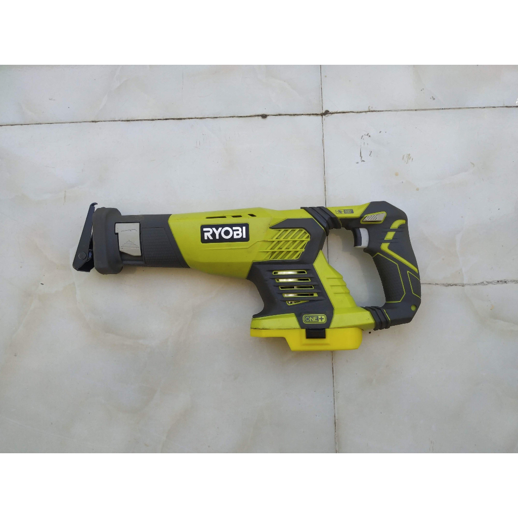 Đế chuyển pin Makita 18v cho máy Ryobi 18v