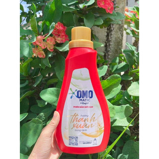 Nước giặt omo matic chai 720g