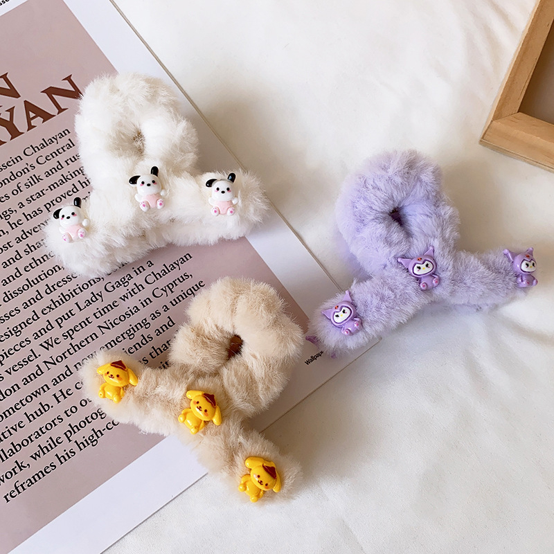 Kẹp tóc càng cua phủ lông nhung đính charm Toy Story Gấu Lotso/Melody/Kuromi gam màu pastel phong cách Hàn Quốc