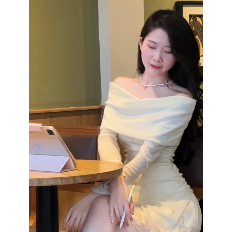 Set Áo Len Giấy Trễ Vai Body Mix Chân Váy Tơ Tầng Hàng 2 Lớp Tiệm Chang Hie