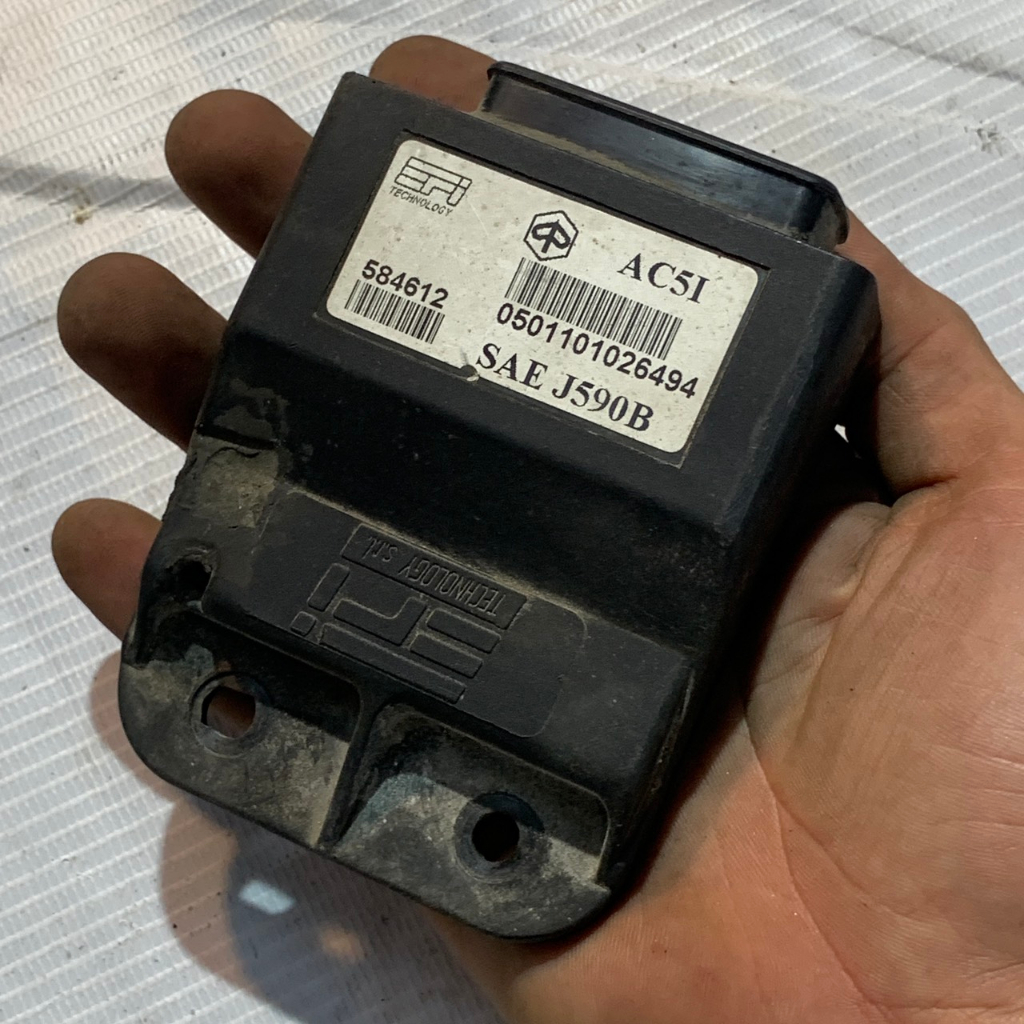 ic Ac 51 xe Vespa Lx bình xăng cơ hàng zin tháo xe chính hãng (nắp vừa cho tất cả các dòng chế cơ,xe