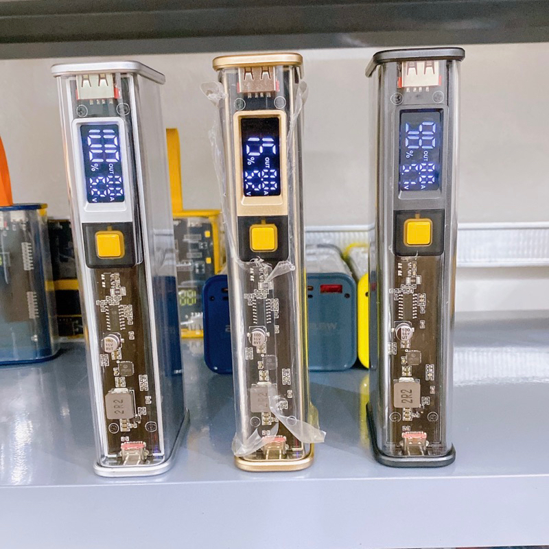 Box sạc 4 cell 21700 lộ pin sạc nhanh 22,5wSkin ngẫu nhiên