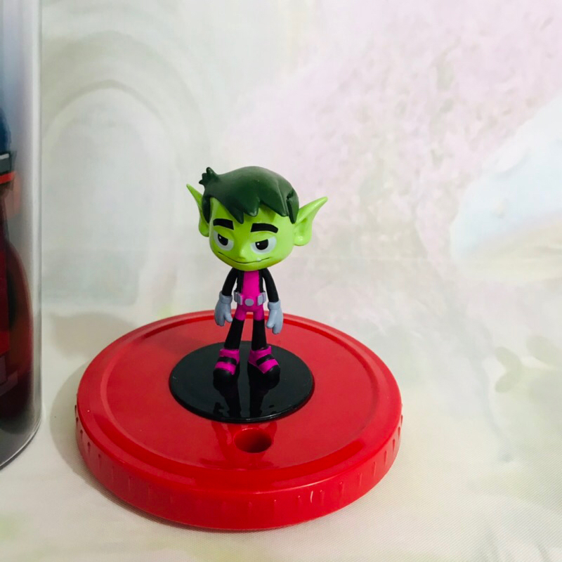 Ly 2 lớp kèm topper Teentitan của CGV