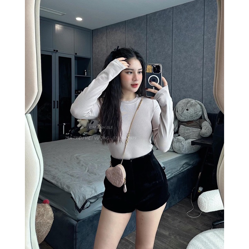 Áo Thun Dài Tay Ôm Sát Body Kim Anh Bùi