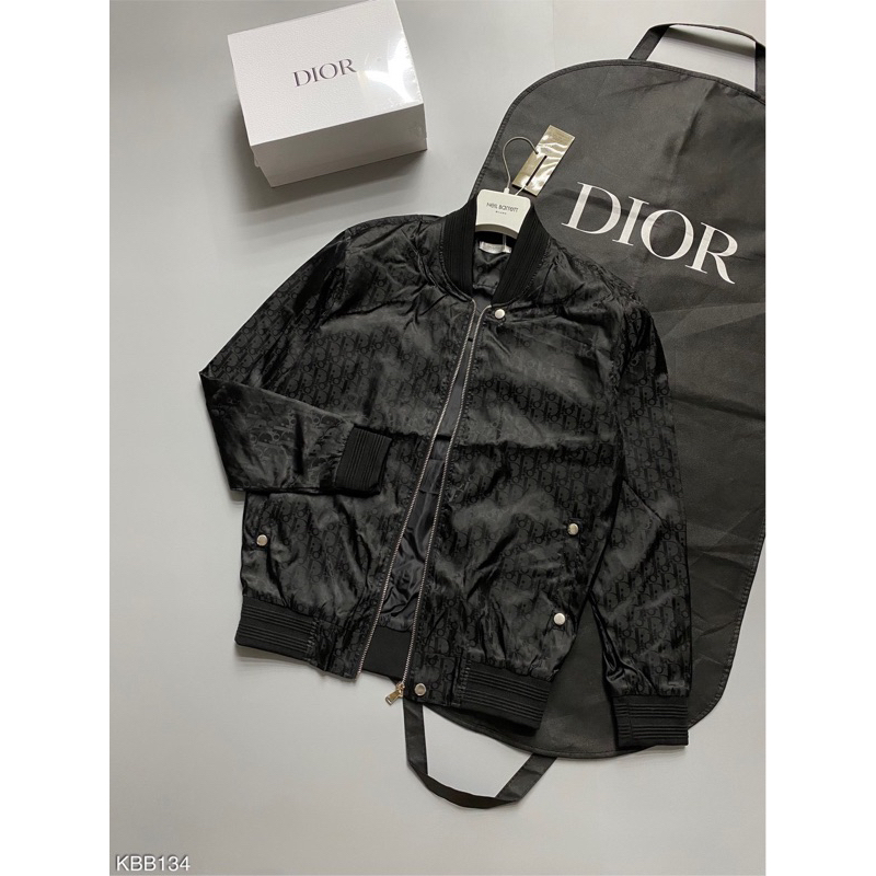 -HOT- Khoác BomBer Hoạ Tiết Thêu Nổi