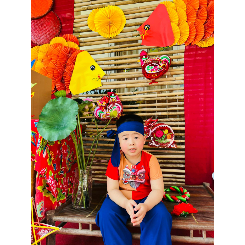 Váy yếm bé gái trung thu in hình sư tử, yếm trung thu bé gái