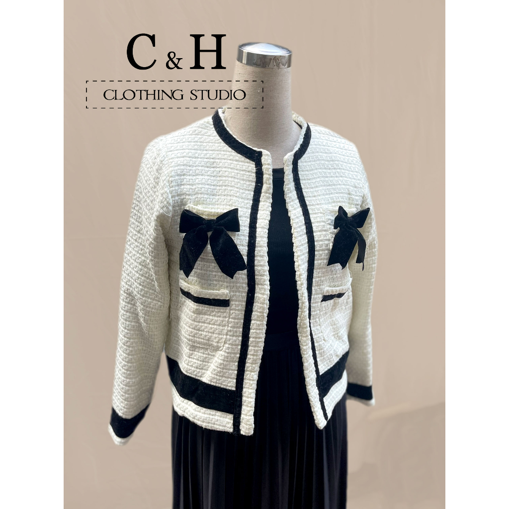 Áo dạ Tweed nữ dài tay tweet dáng lửng phối viền nhung đính nơ ngực C&H Clothing