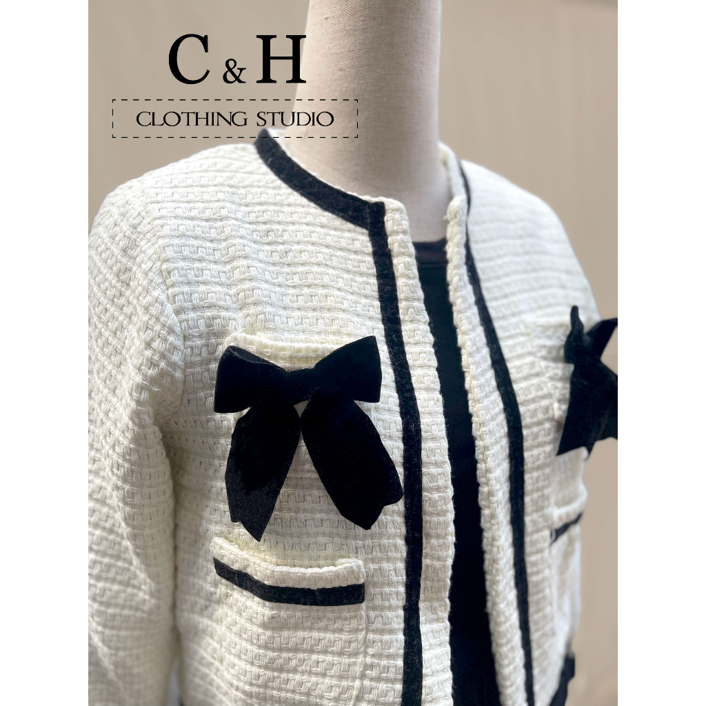 Áo dạ Tweed nữ dài tay tweet dáng lửng phối viền nhung đính nơ ngực C&H Clothing