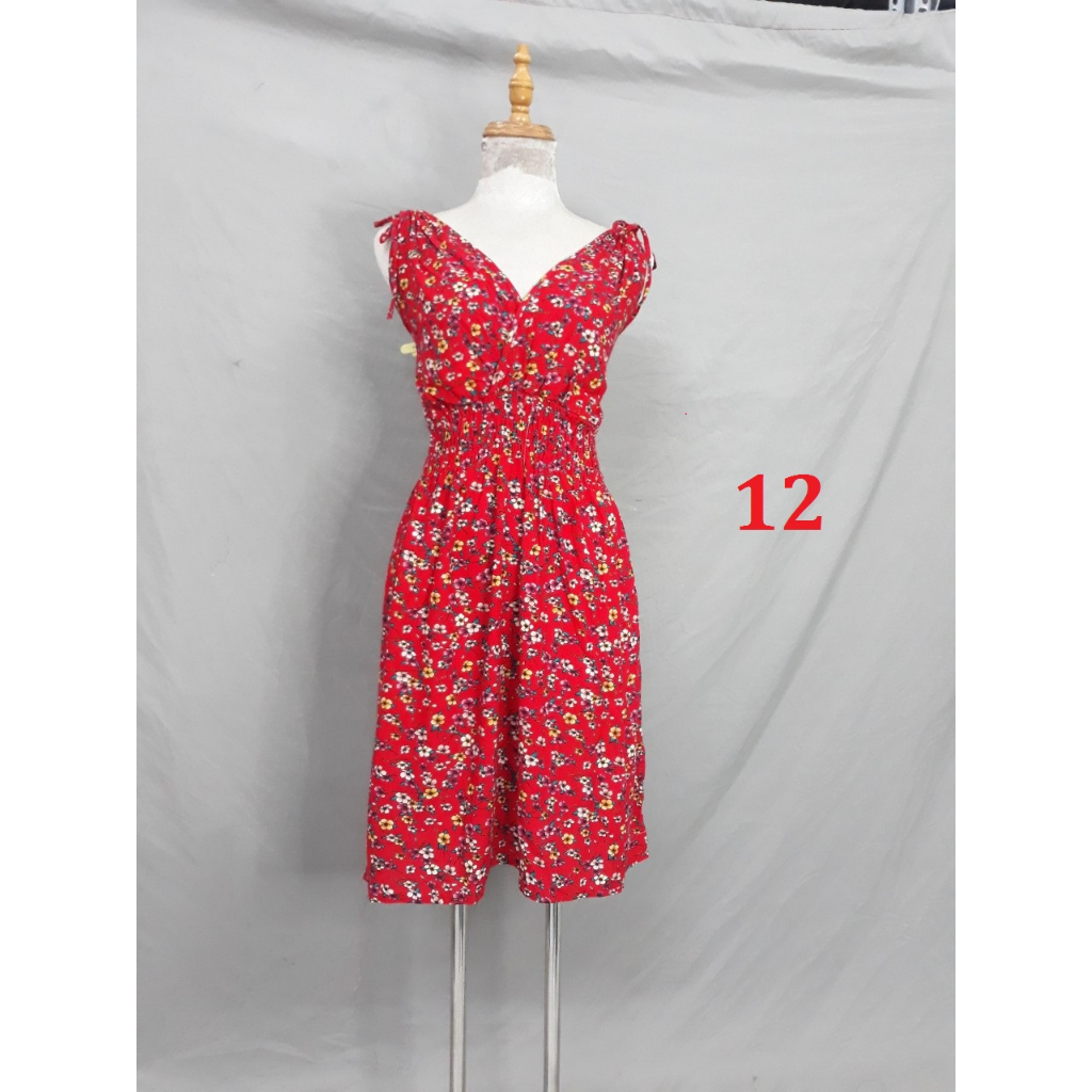 Đầm rút vai ngắn