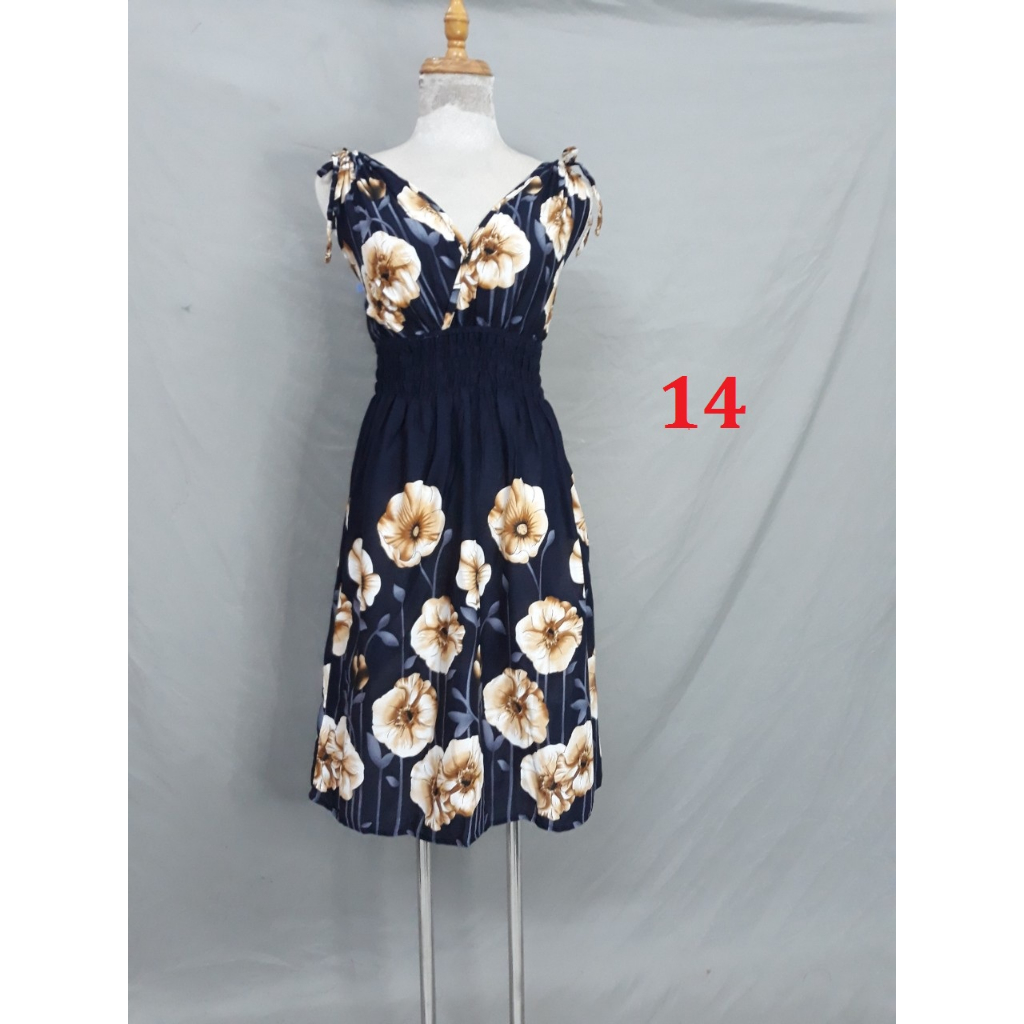 Đầm rút vai ngắn