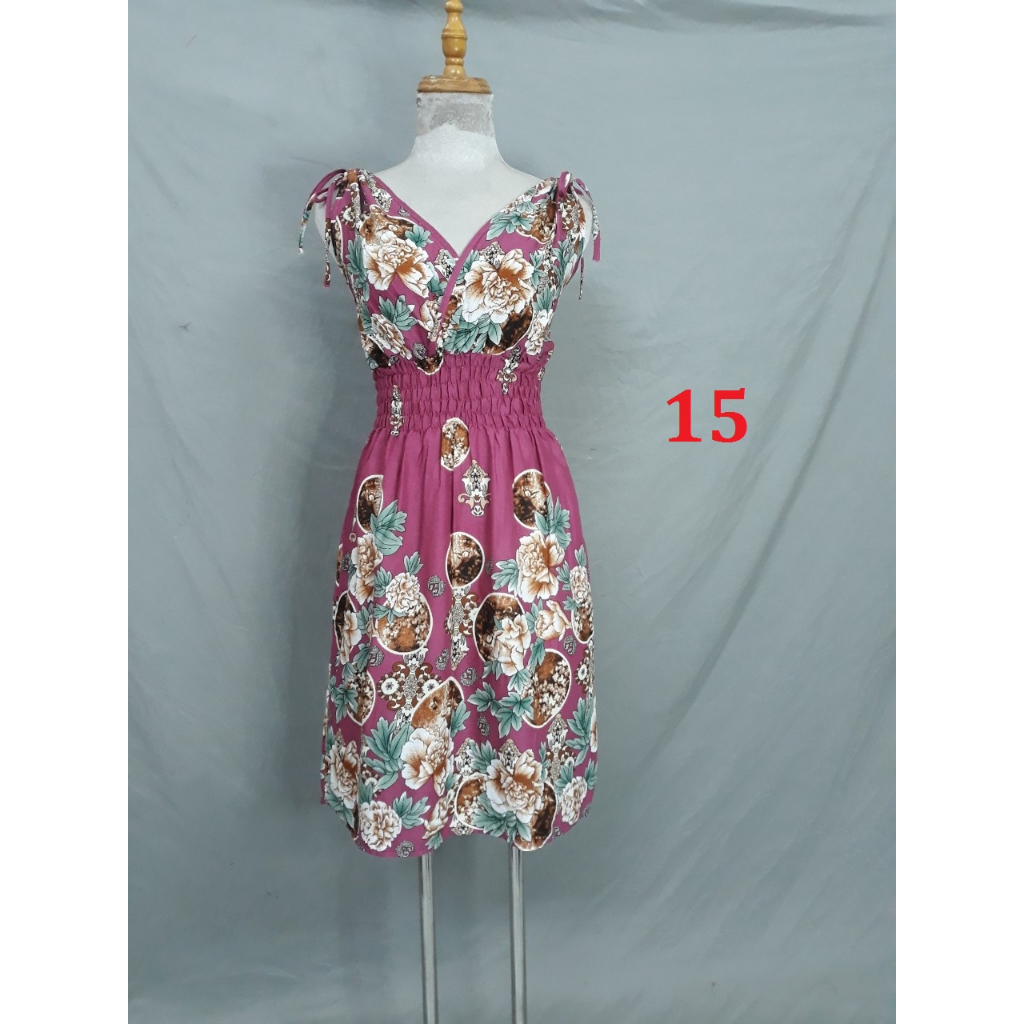 Đầm rút vai ngắn