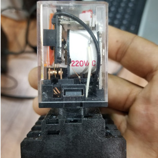 Rơ le trung gian 8 chân tròn 220V AC MK2P-I kèm đế rơ le