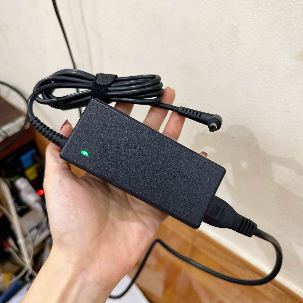 Adapter nguồn 24V 2A có đèn báo trạng thái - hàng NEW