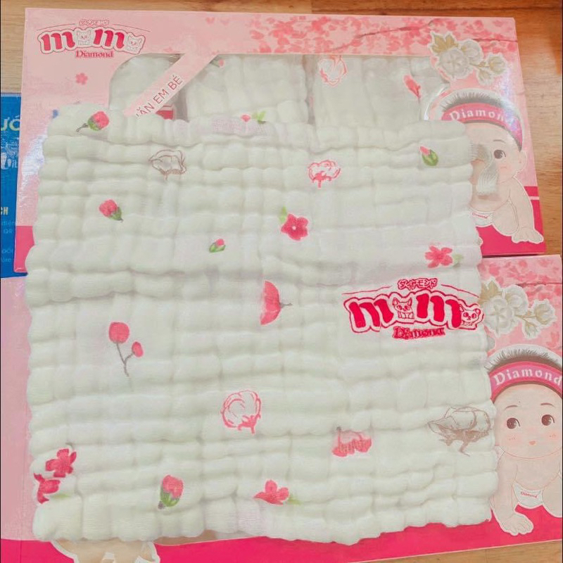 Set 4 khăn xô cho bé hkm bỉm momo diamond ( khăn sữa, khăn rửa mặt, khăn tắm)