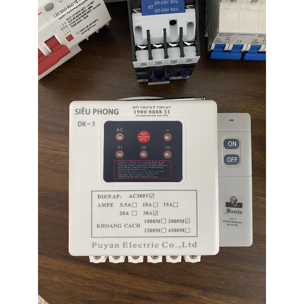 Aptomat DK3 380V 30A 15Kw 3000m Bảo vệ Chống mất pha, Điều khiển từ xa khoảng cách 3000m, CB Chống mất pha điện tử