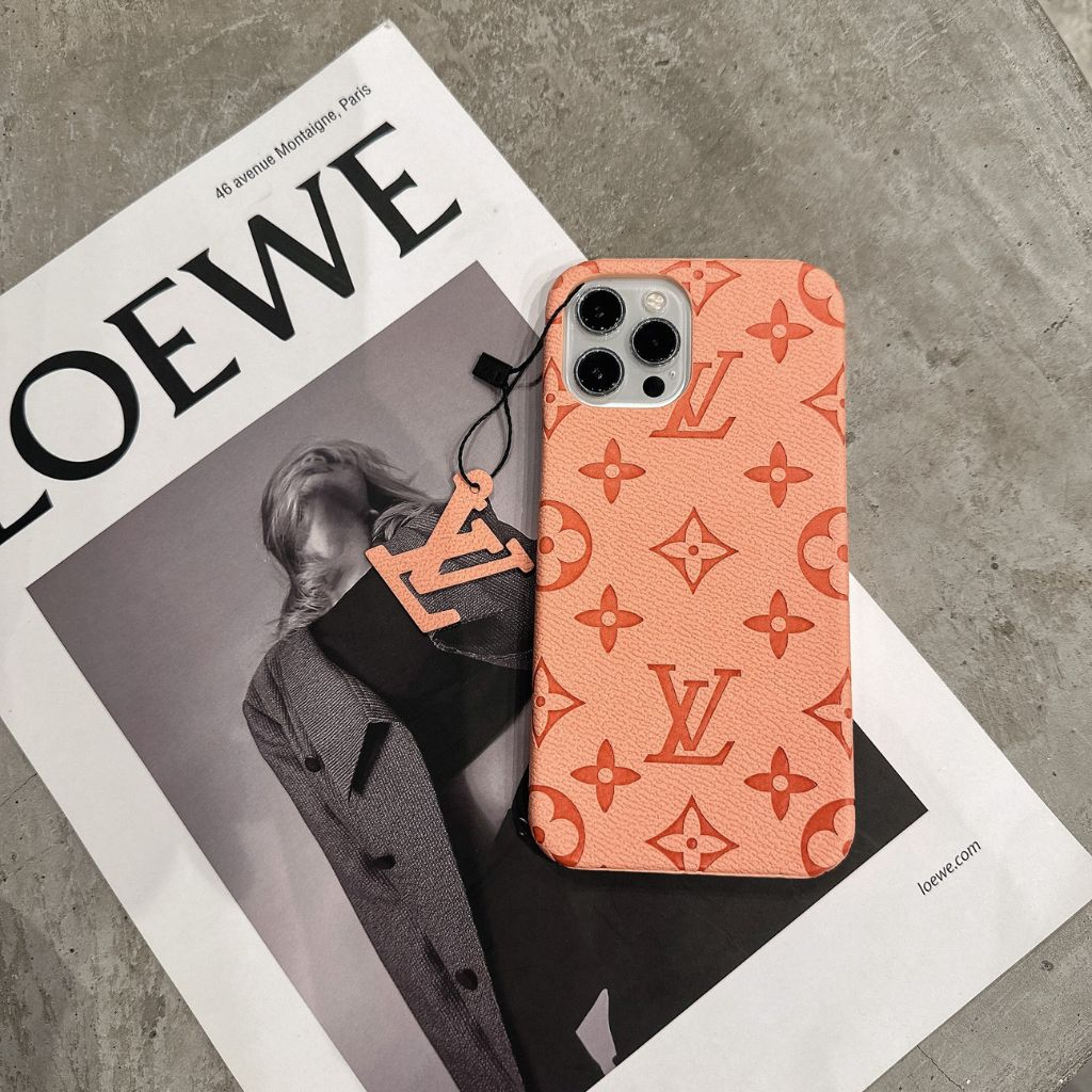 Ốp Lưng Iphone Da L.V Kèm Tag