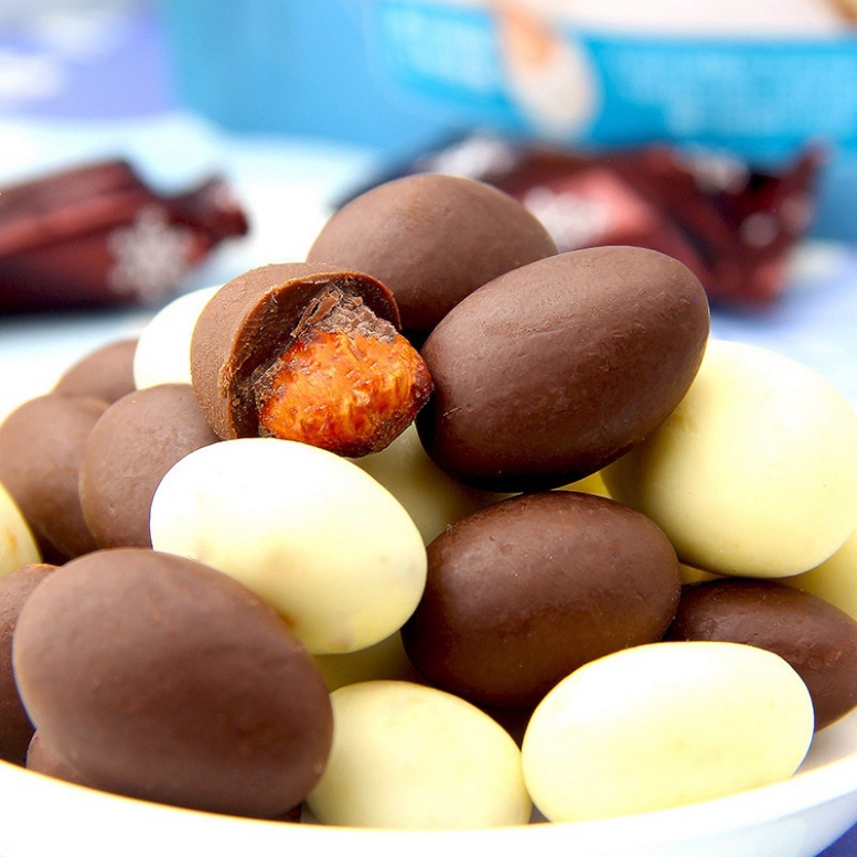 Socola bọc dâu tây sấy lạnh gói 60gram