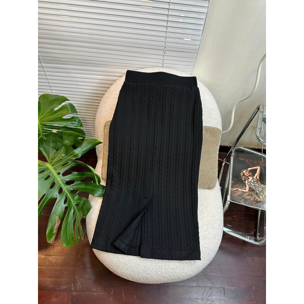Chân váy len dài suông