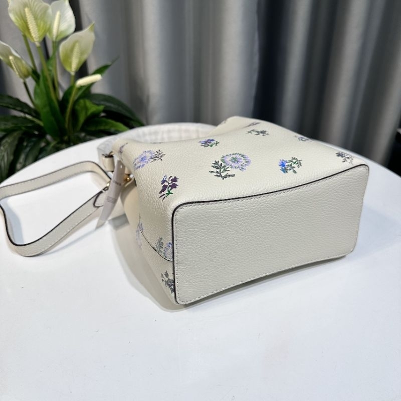 Túi Coach Town Bucket Bag With Dandelion Floral Print