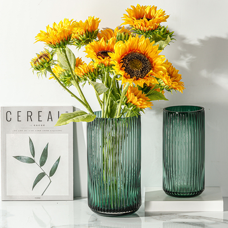 Bình hoa thủy tinh sọc dọc dạng trụ Evelyn LH047 trang trí bàn trà phòng khách phong cách vintage