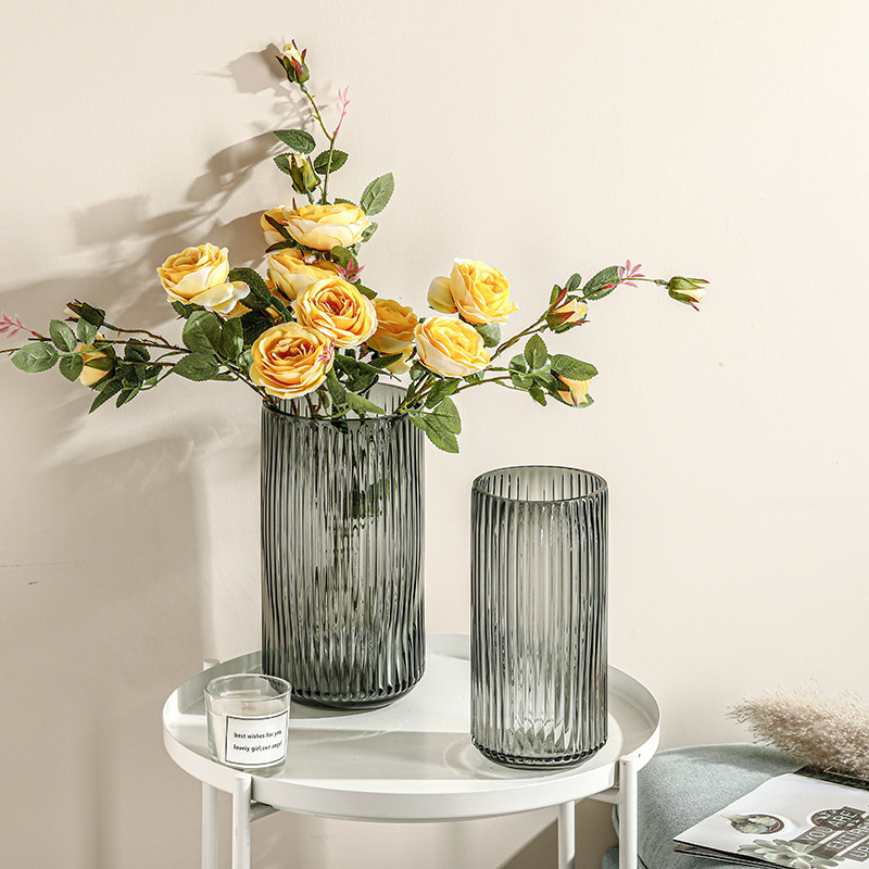 Bình hoa thủy tinh sọc dọc dạng trụ Evelyn LH047 trang trí bàn trà phòng khách phong cách vintage