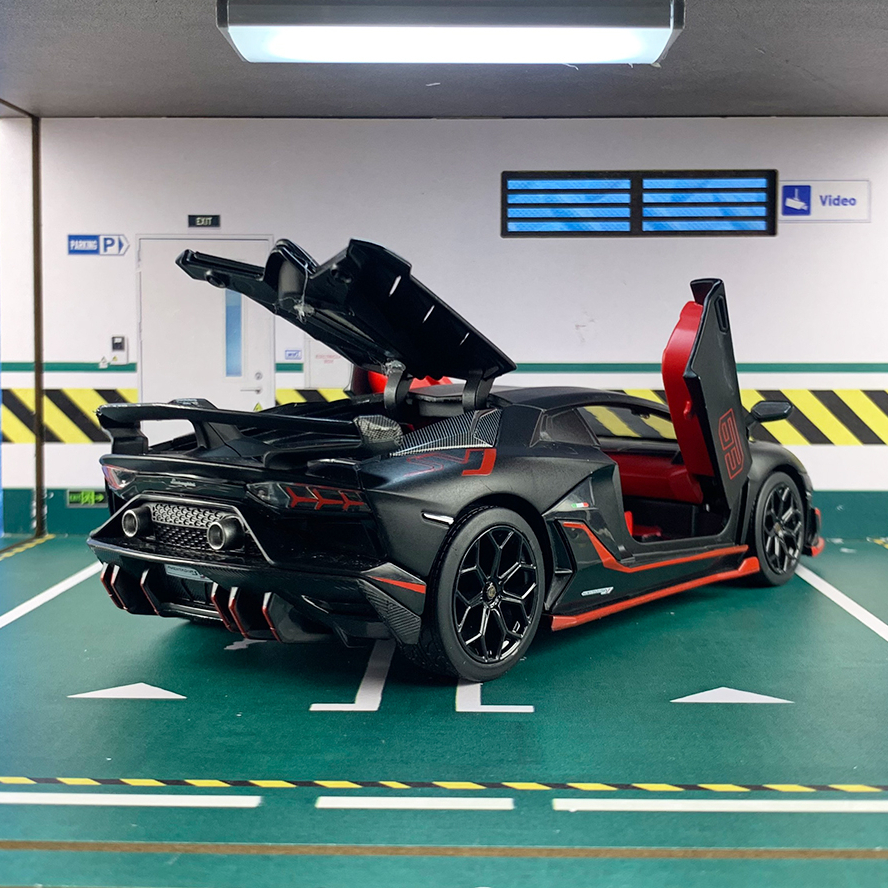 Mô hình xe Lamborghini Aventador SVJ 63 tỉ lệ 1:24 kèm đế trưng bày