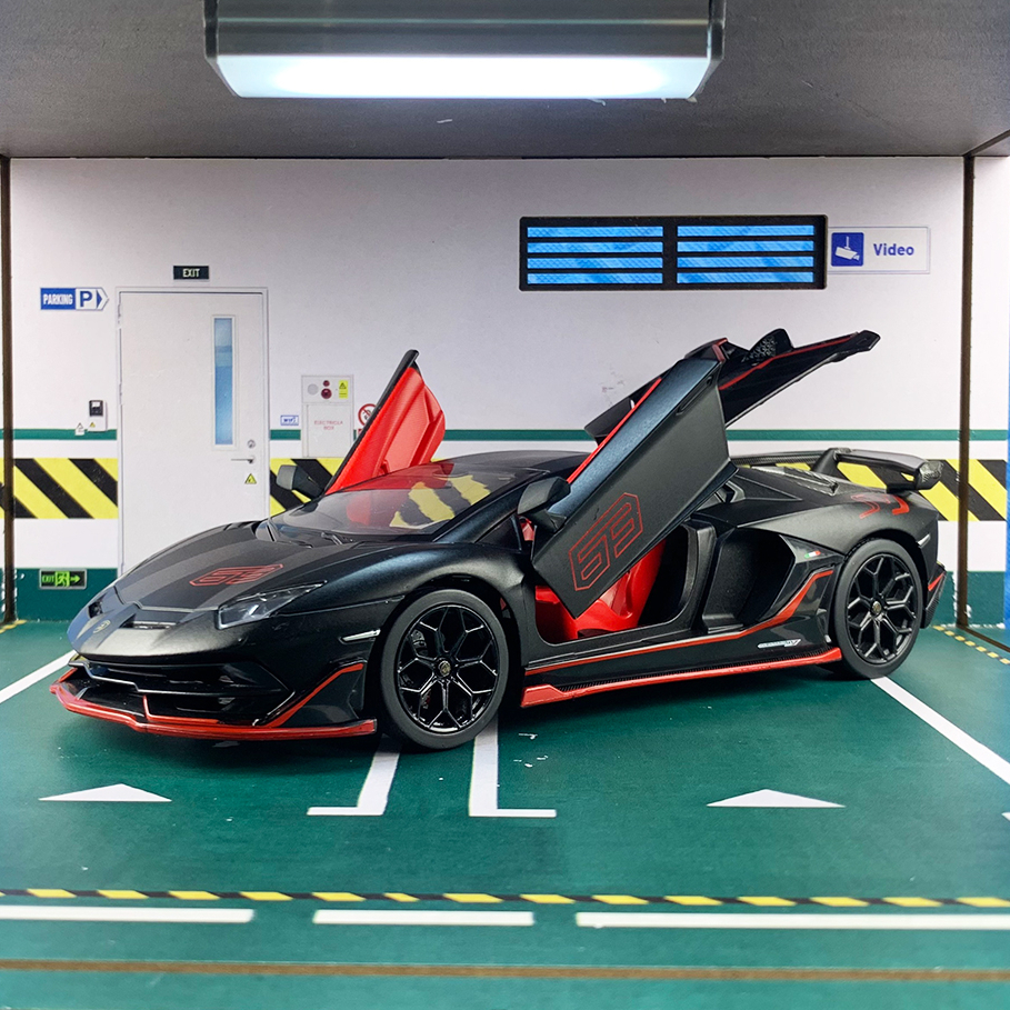 Mô hình xe Lamborghini Aventador SVJ 63 tỉ lệ 1:24 kèm đế trưng bày