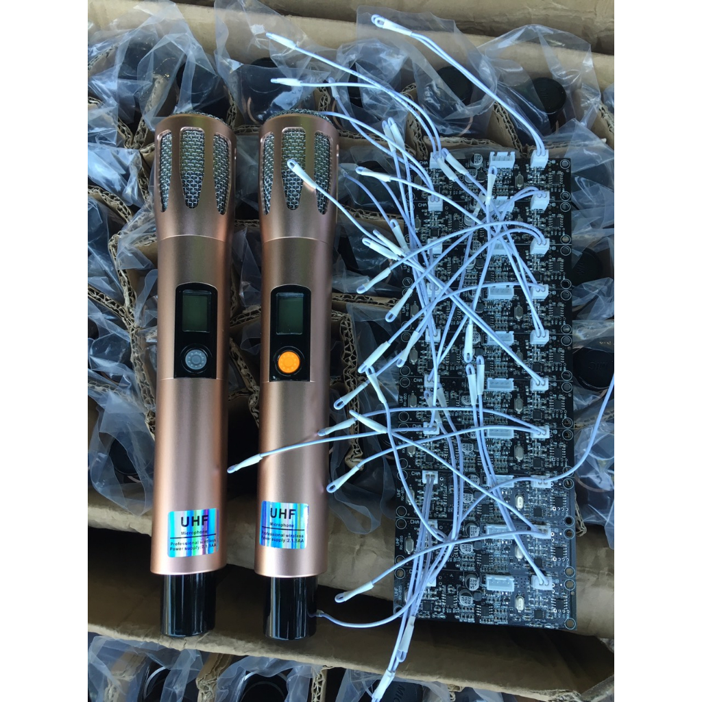 Mic hát karaoke không dây dùng cho loa kéo sóng UHF chống hú thân nhôm