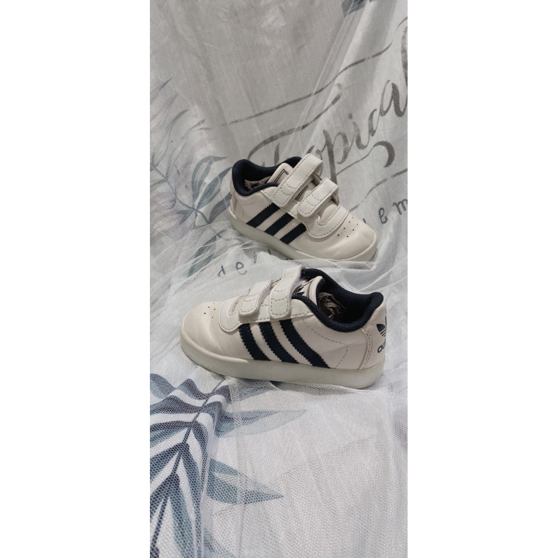 Giày Adidas bé gái size 23.5-13.5cm