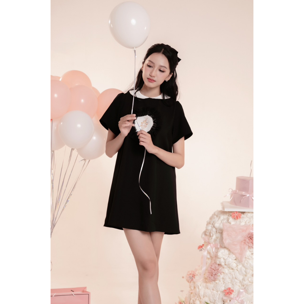 GLORIA DRESS VÁY XINH FORM XUÔNG TAY BỒNG HOẠ TIẾT LOGO IN NỔI PHỐI REN BÈO AGUJA