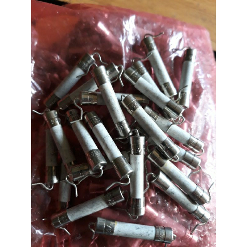 Cầu chì sứ 15A 250V combo 30pc
