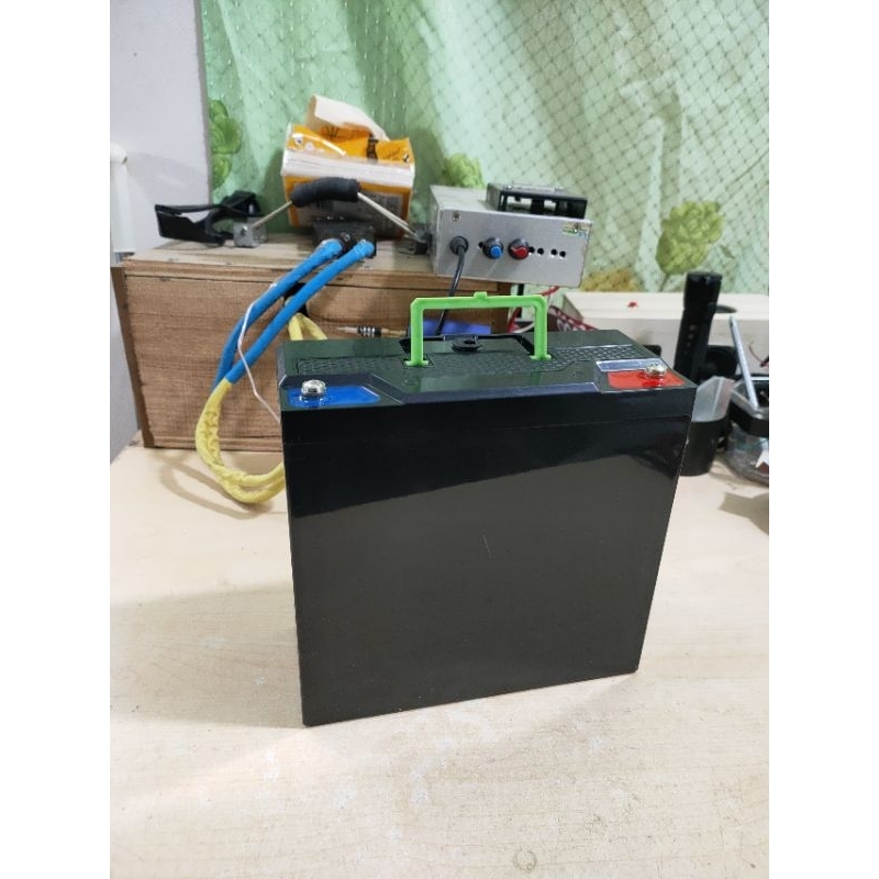 Pin 12v 30Ah 50A lifepo4 32650 siêu bền