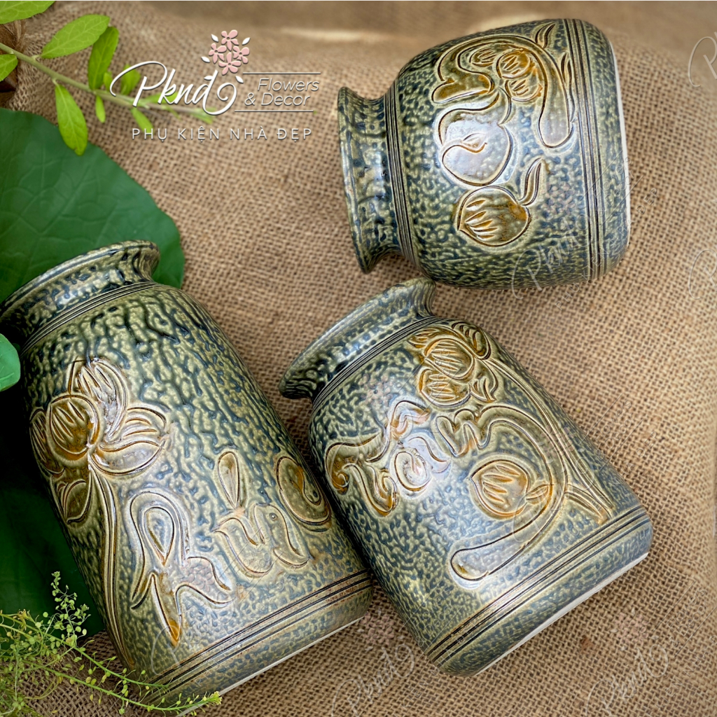 Set 3 bình gốm Bát Tràng khắc tay họa tiết hoa sen, men xanh mộc cổ kính 3 kích thước PKND FLOWERS & DECOR MG200