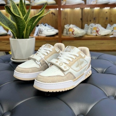 GIÀY LV TRAINER TRẮNG KEM NÂU QUAI DÁN LAI AU SC